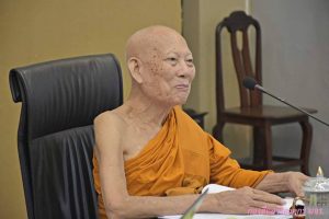 รองคณบดี​คณะ​สังคม​ศาสตร์​ ฝ่าย​วิชาการ​ ร่วมประชุมสภามหาวิทยาลัย​ 