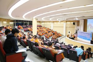 ปฐมนิเทศโครงการปฏิบัติวิปัสสนากัมมัฏฐานของนิสิตคณะสังคมศาสตร์ ประจำปี ๒๕๖๒