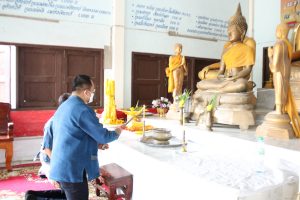 ภาควิชารัฐศาสตร์ คณะสังคมฯ จัดโครงการส่งเสริมการเรียนรู้นิสิตภาควิชารัฐศาสตร์ “สิงห์ชมพูสู่ชุมชน : ปันน้ำใจเพื่อน้องและผองเพื่อน”