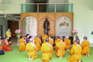 หลักสูตรบัณฑิตศึกษา ภาควิชารัฐศาสตร์ คณะสังคมศาสตร์ ทำบุญครบรอบ ๑๐๒ ปีแห่งชาตกาล พระราชรัตนโมลี (นคร เขมปาลี, Ph.D.)