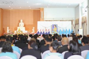 ผู้บริหาร คณาจารย์ และเจ้าหน้าที่คณะสังคมศาสตร์ เข้าร่วมพิธีถวายพระพรชัยมงคล และเจริญพระพุทธมนต์เฉลิมพระเกียรติ สมเด็จพระนางเจ้าสิริกิติ์ พระบรมราชินีนาถ พระบรมราชชนนีพันปีหลวง